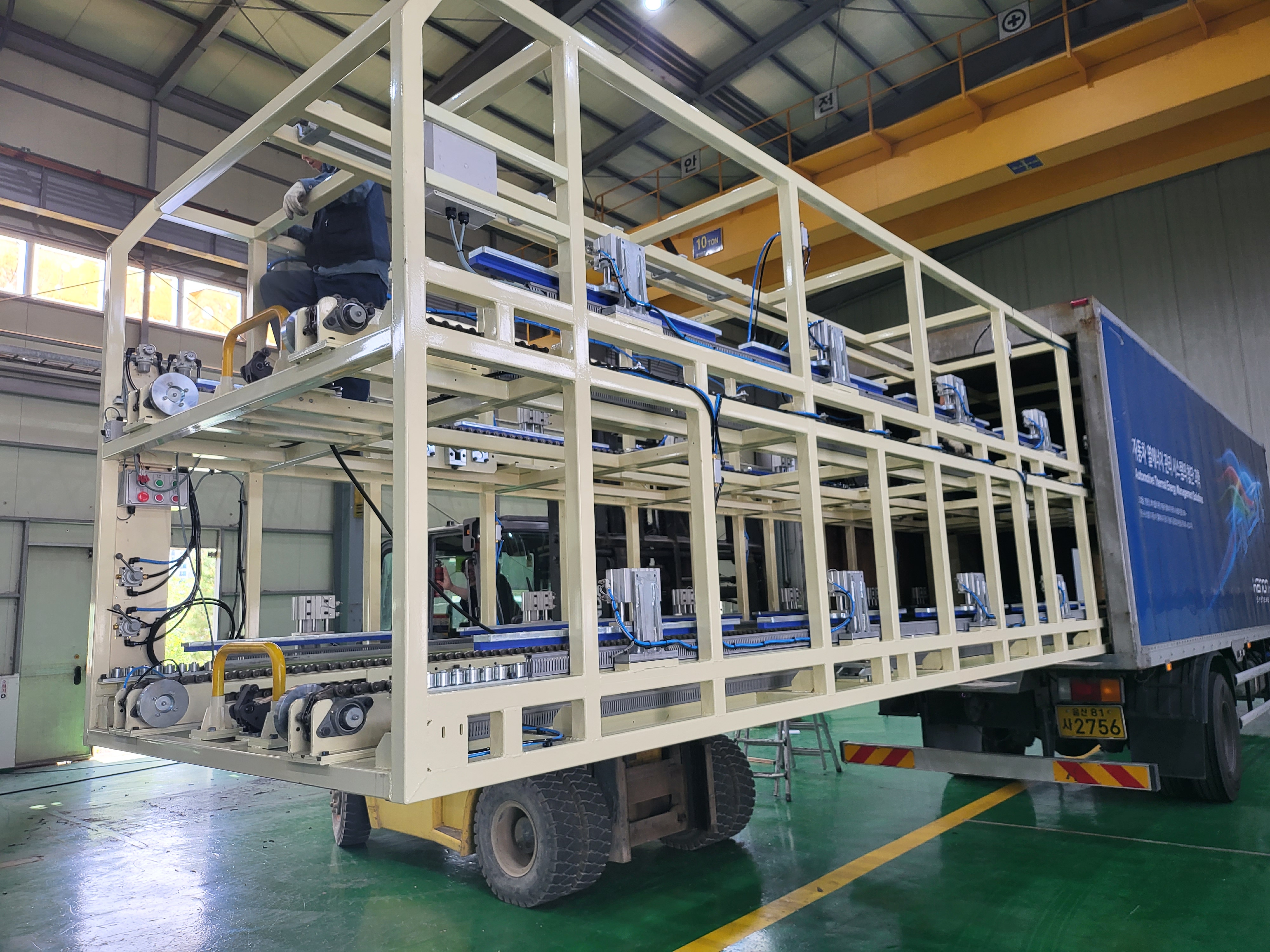 COVER PRESS MACHINE2